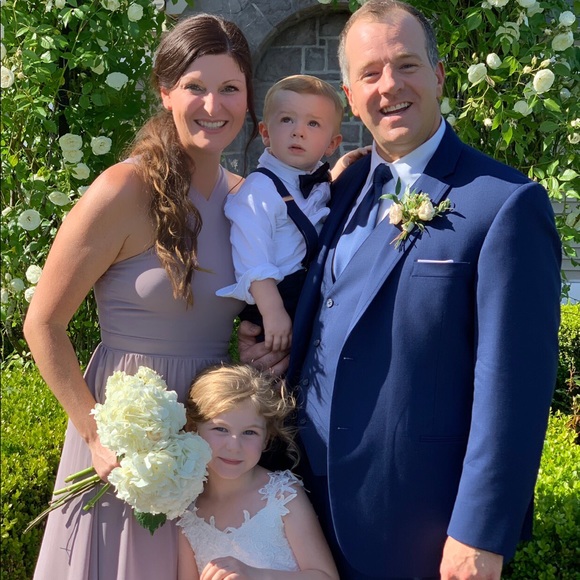 Meet your Posher, Christina - Picture 3 of 4